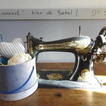 La Maison Bleue